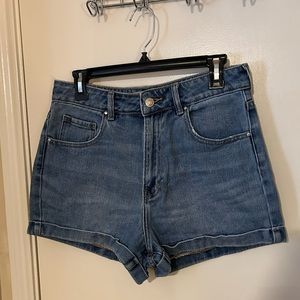 sz 29 high waisted mom short from PacSun